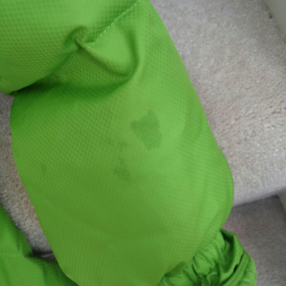 Girl's (kid's) Hooded Winter Jacket, used. - Picture 4 of 4