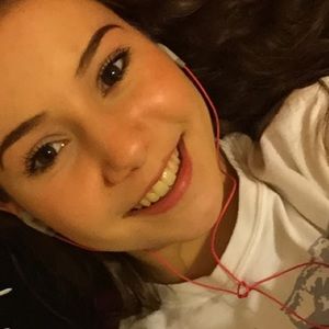Meet your Posher, Hayley