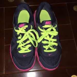 Nike Womans Revolution 2 #nike