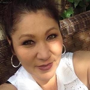 Meet your Posher, Carrie