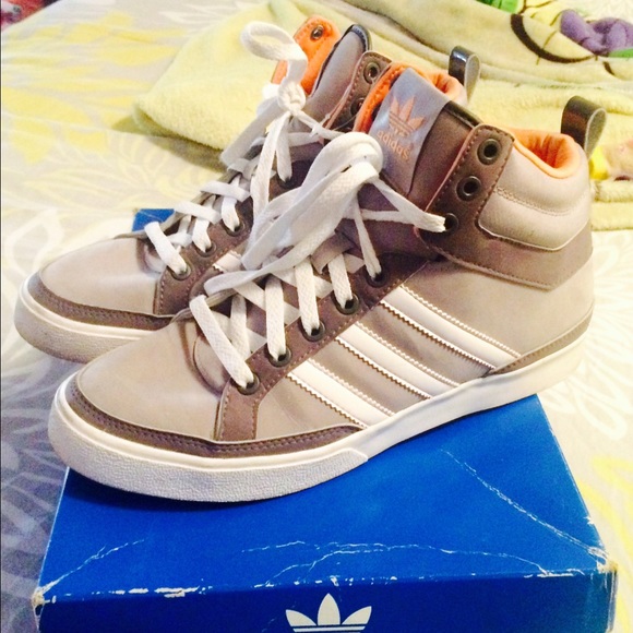 Adiddas ORIGINALS TOP COURT