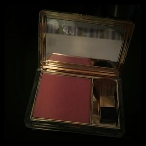 Trade with hillaryr23