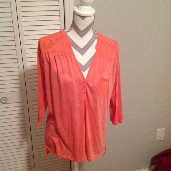 H&M Flowy shirt!