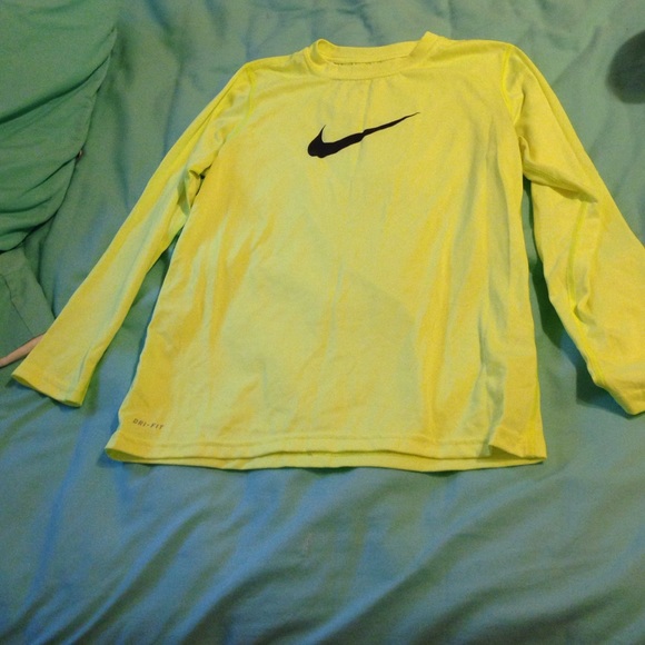 Nike long sleeve shirt