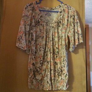 Flower patterned top
