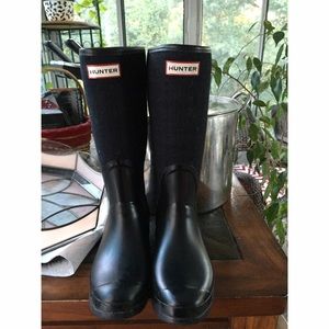 BLACK HUNTER BOOTS SIZE 9