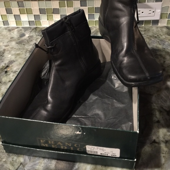 Franca Medica Firenze black leather boots in box.