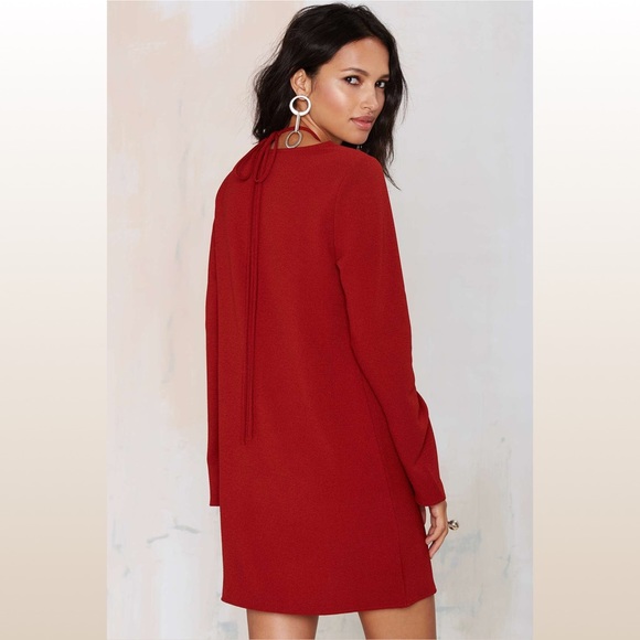 Lace-up Burgundy Crepe Dress - Picture 3 of 6