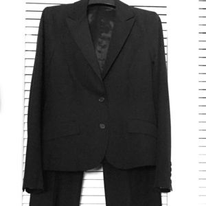 Theory suit