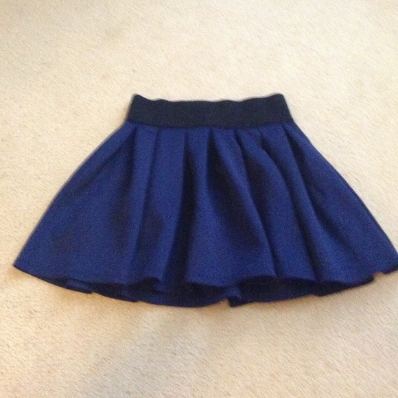 Forever 21 Navy Pleated Skirt