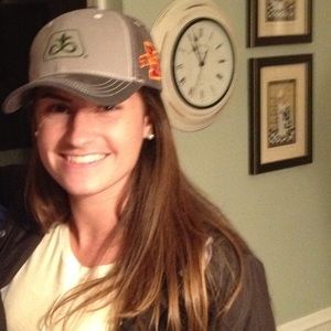 Meet your Posher, Maggie