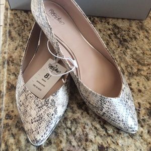 Brand new snake print flats