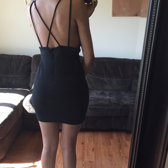 Black strappy mini - Picture 3 of 4
