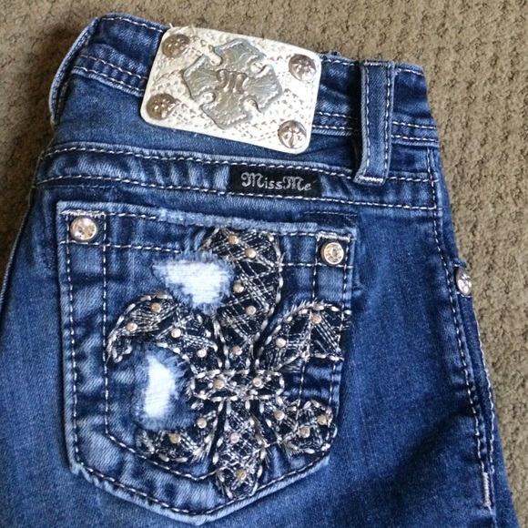 Kids size 10 miss me crops