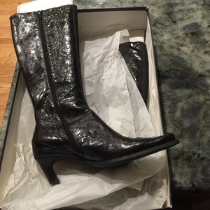 Vic Matie boots in box with heel 8.5 M