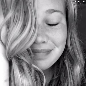 Meet your Posher, Macie