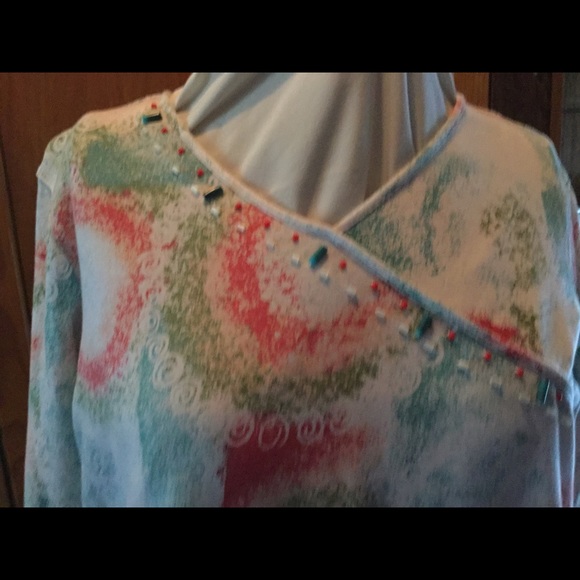 Multi colored blouse - Picture 2 of 4