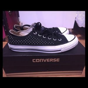 black converse