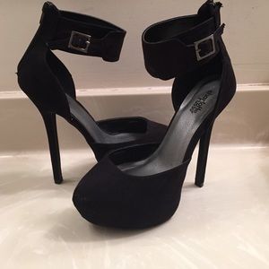 Black suede CHARLOTTE RUSSE heels!