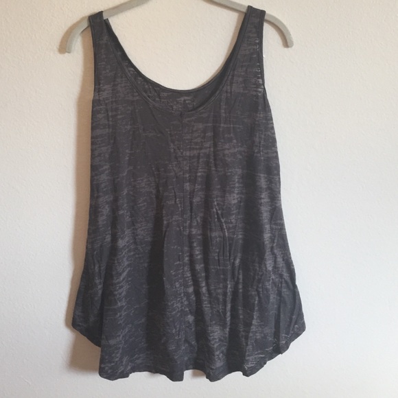 Skull tank top - Picture 3 of 3