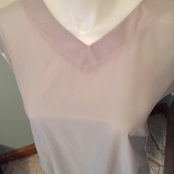Meiling  Tops - Light grey and white top, fits large