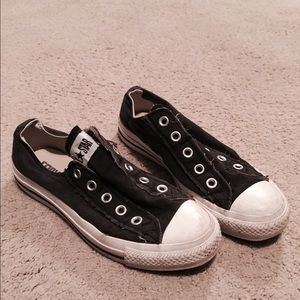 Converse no lace sneakers EUC