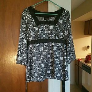 Black and white blouse. Small..