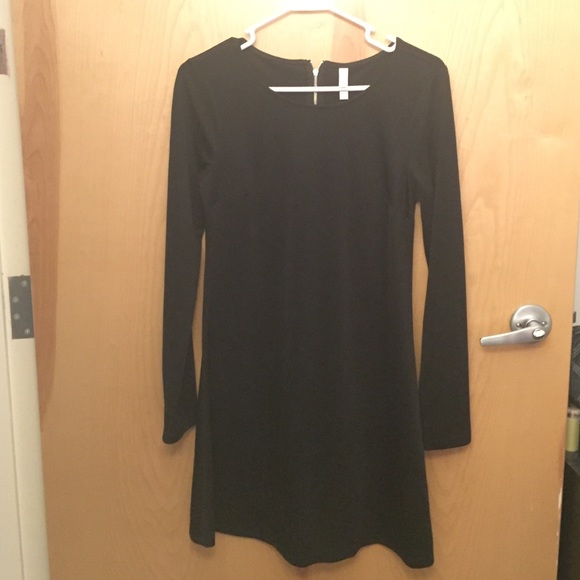 Long Sleeve Black Dress
