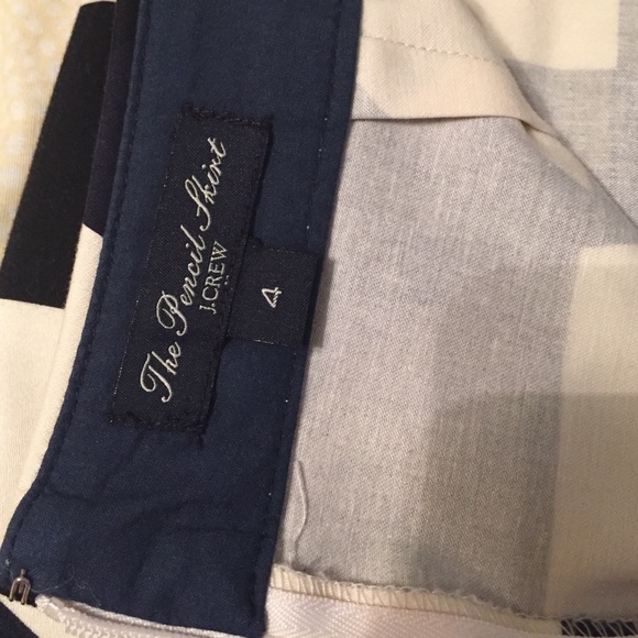 Geo print pencil skirt black, white and navy blue - Picture 3 of 4