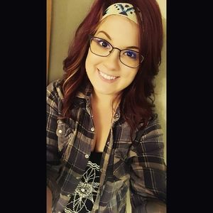 Meet your Posher, Angela