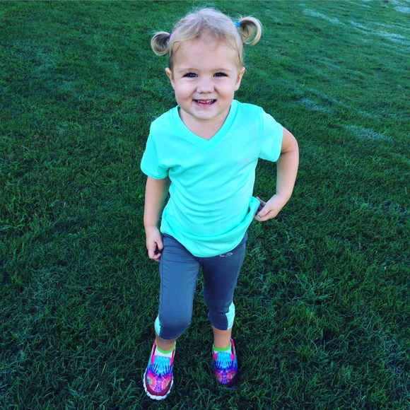 Meet your Posher, Jacquelynn - Picture 3 of 4