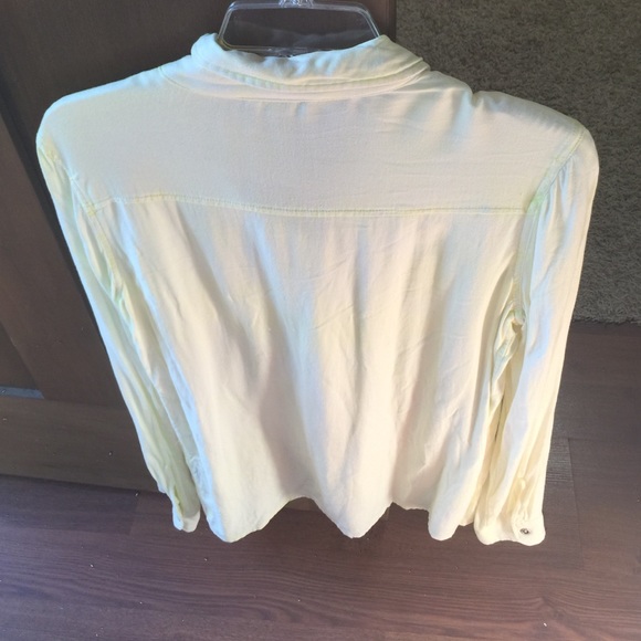 Yellow button down! - Picture 3 of 3
