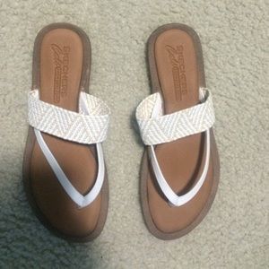 Skechers lux foam sandals