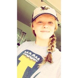 Meet your Posher, Isabel