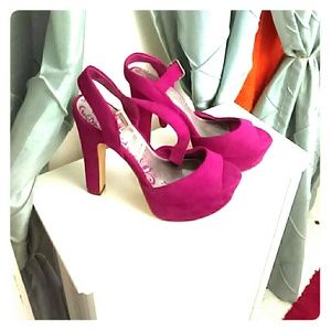 Plum color platform
