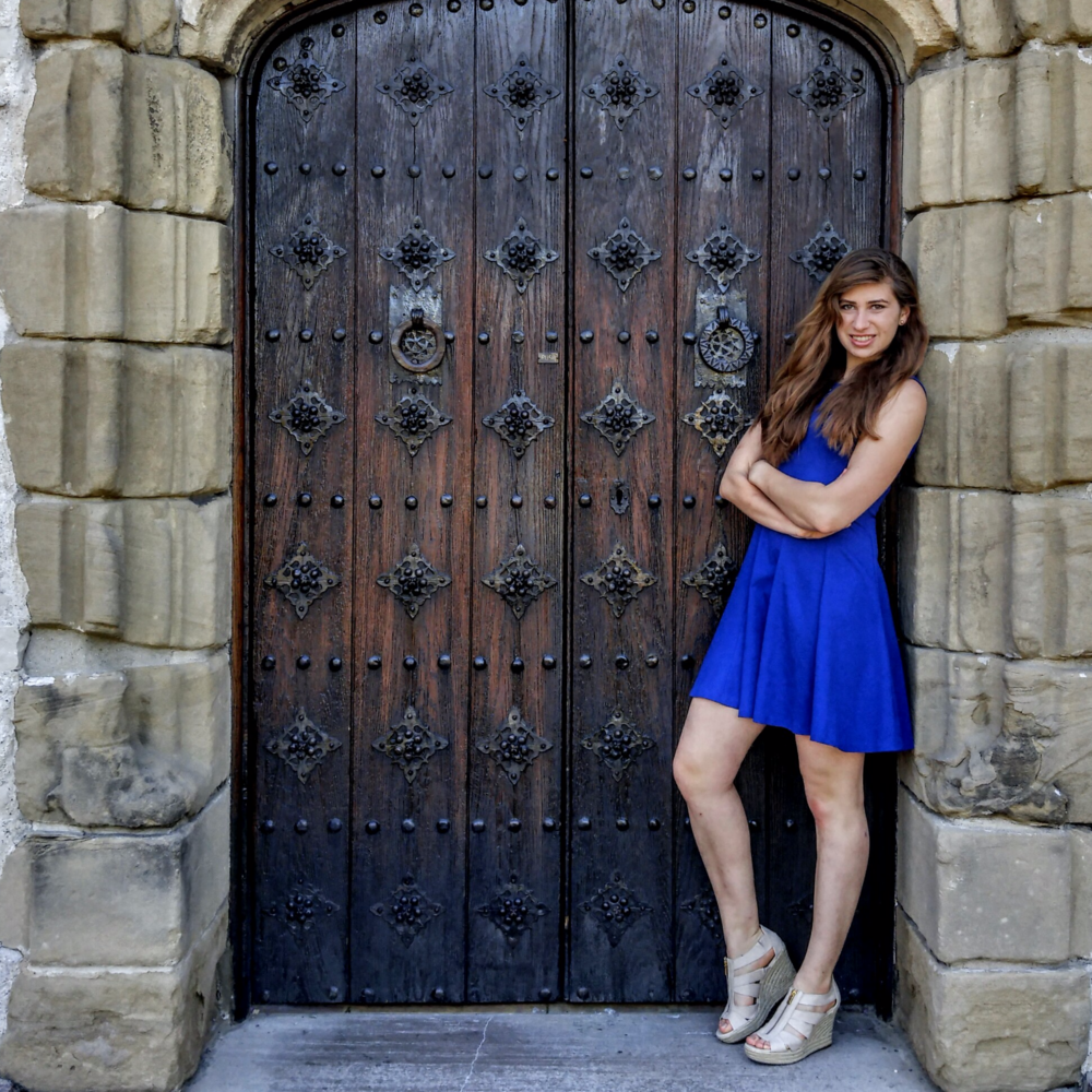 Meet your Posher, Laura
