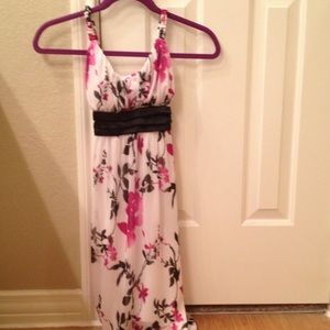 Flows sleeveless dress