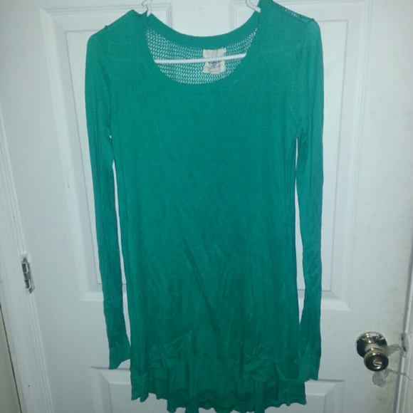 Long sleeve shirt - Picture 1 of 3