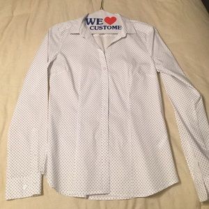 White polka dot fitted Oxford