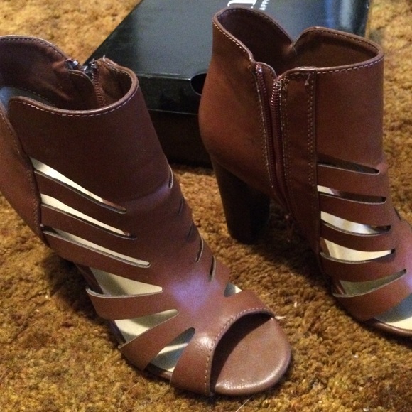 Ana brown cage open toe booties