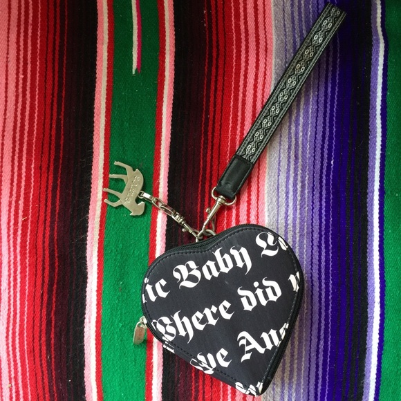 L.a.m.b. Lesportsac mini heart wristlet clutch
