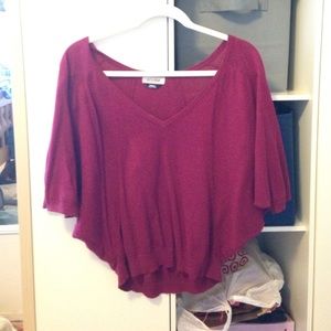 Maroon Low V-Neck Crop Sleeve Sweater