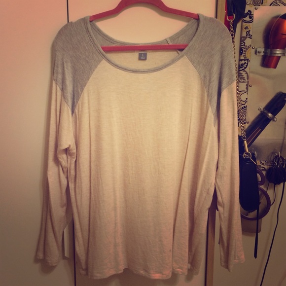Gray and oatmeal long sleeve tee