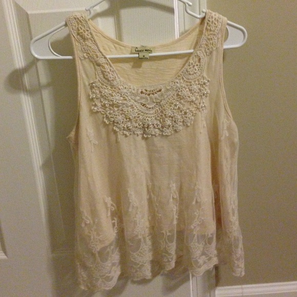 Elegant lace top