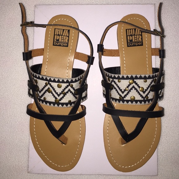 ❌SOLD❌ NEVER USED, cute sandals - Picture 2 of 3