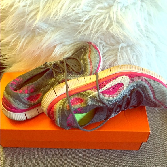 Gently used Women's Nike Free Flyknit+