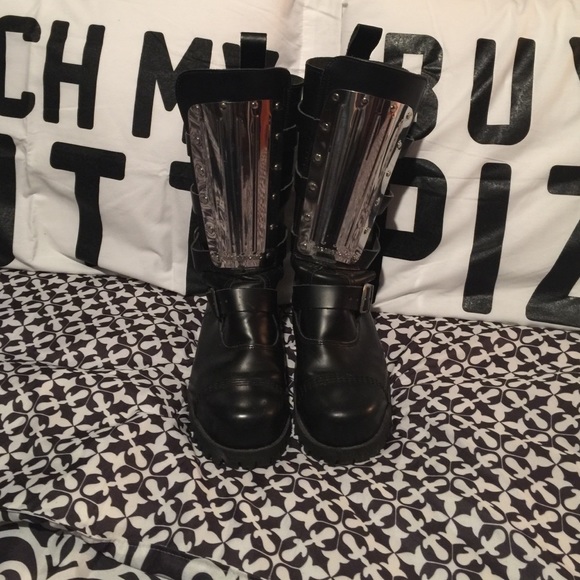 Underground WARRIOR Boots