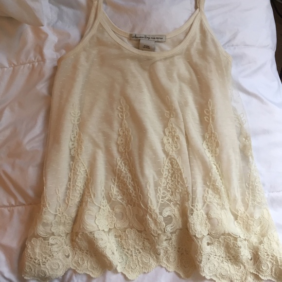 flowy cream crochet tank - Picture 4 of 4