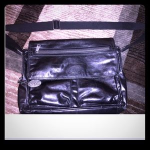 Fossil " Transit EW" Black Leather Messenger Bag