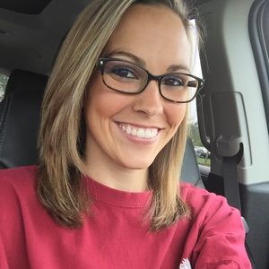 Meet your Posher, Courtney